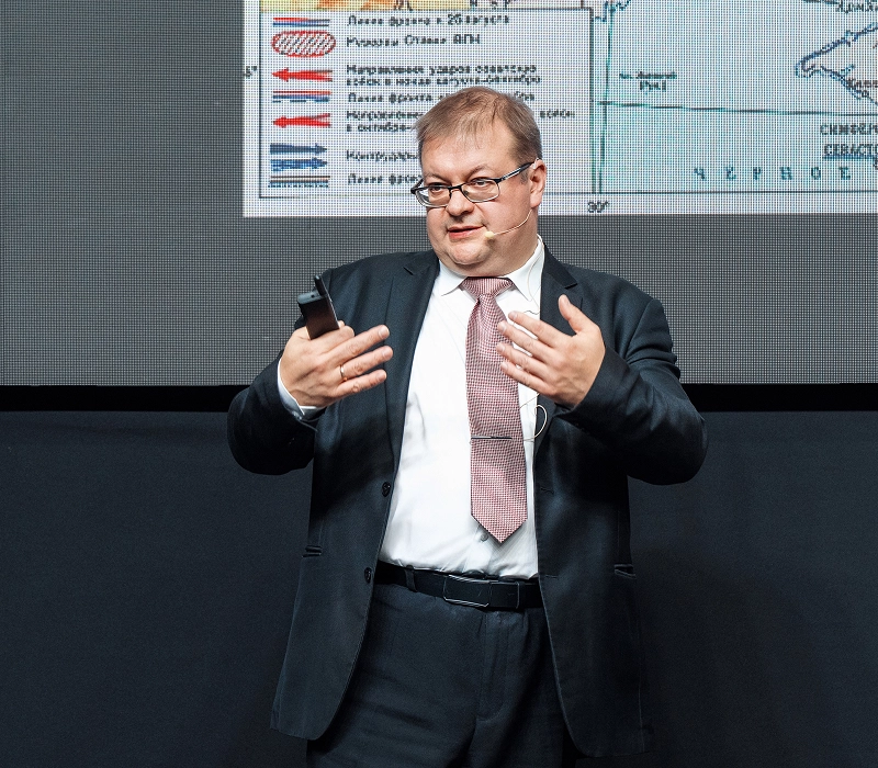 Лекция военного историка Алексея Исаева собрала 4000 колледжистов в Алабуга Политех